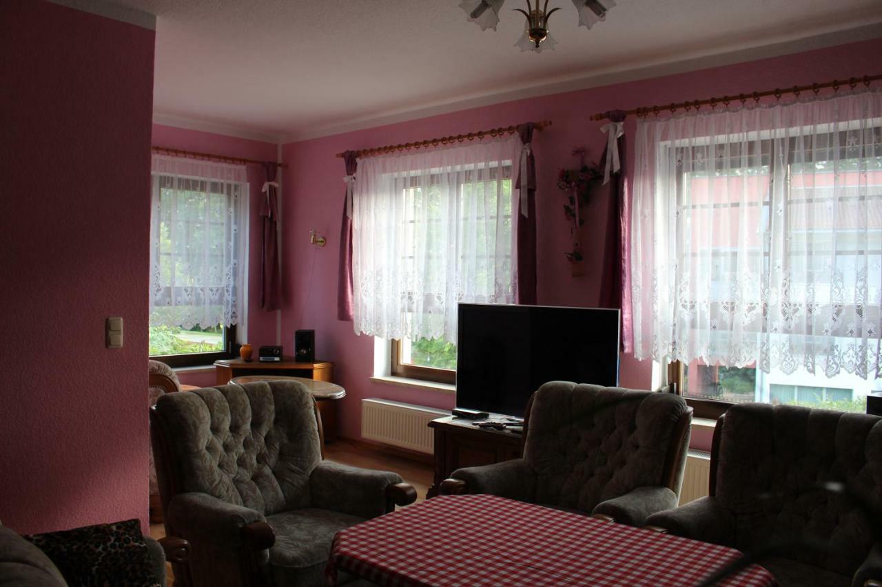 Ferienwohnung "An Der St. Ludmila" Crostwitz Exterior photo