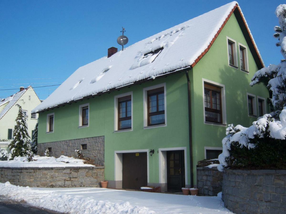Ferienwohnung "An Der St. Ludmila" Crostwitz Exterior photo